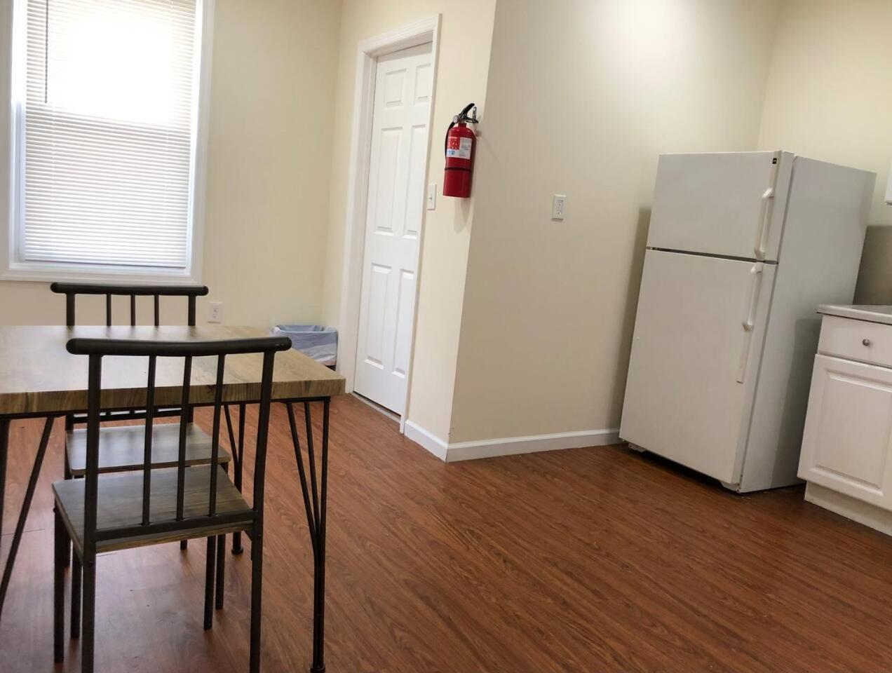 Large And Private 3 Bedroom And 1 Bathroom Apartment Near Newark International Airport Ewr And New York City Екстер'єр фото